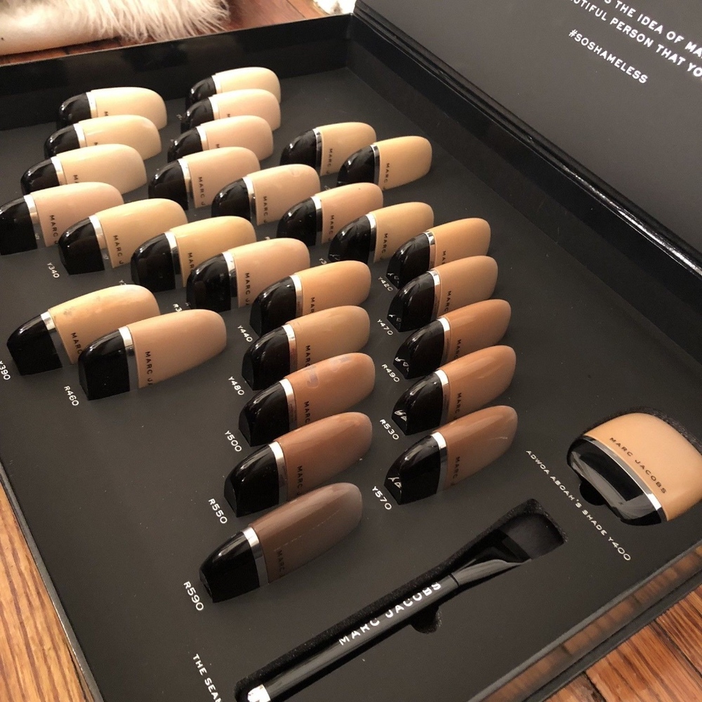 MARC JACOBS SHAMELESS FOUNDATION VAULT *NEW IN BOX